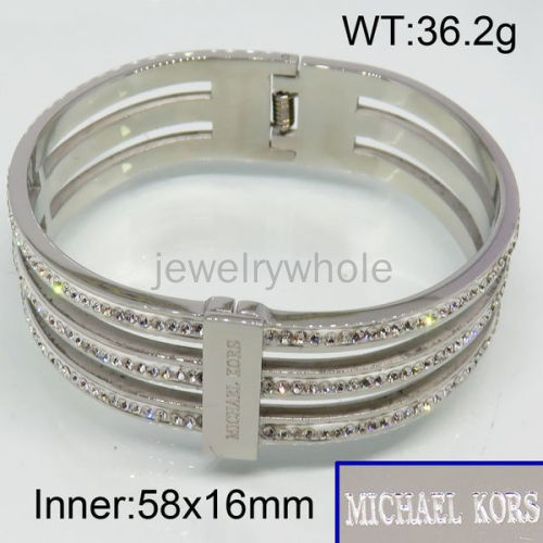 MK Bangle  PZ117592biib-434