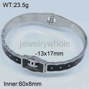 Chanel Bangle  PZ124948biib-317